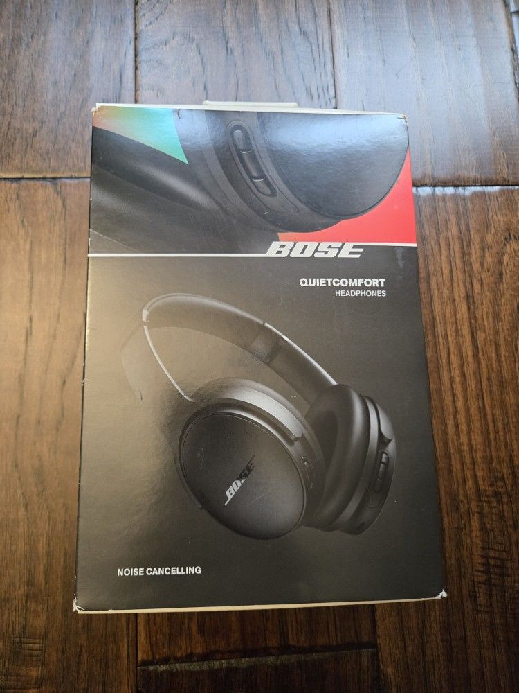 Bose QuietComfort Wireless Over-Ear Bluetooth Heaphones - Open Box