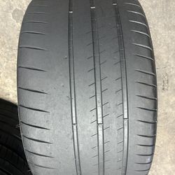 SINGLE (1) USED TIRE MICHELIN PILOT SPORT CUP2 N1…295/30/20