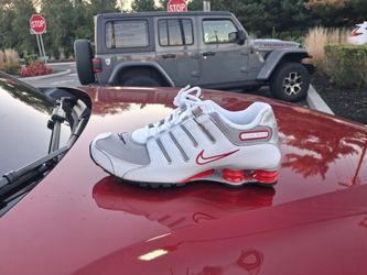 Brand New And Original Men's Nike Shox Sneakers Size 9.5