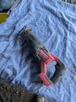 Milwaukee 18 volts saw new