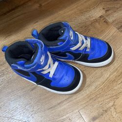 Kids Nike shoe