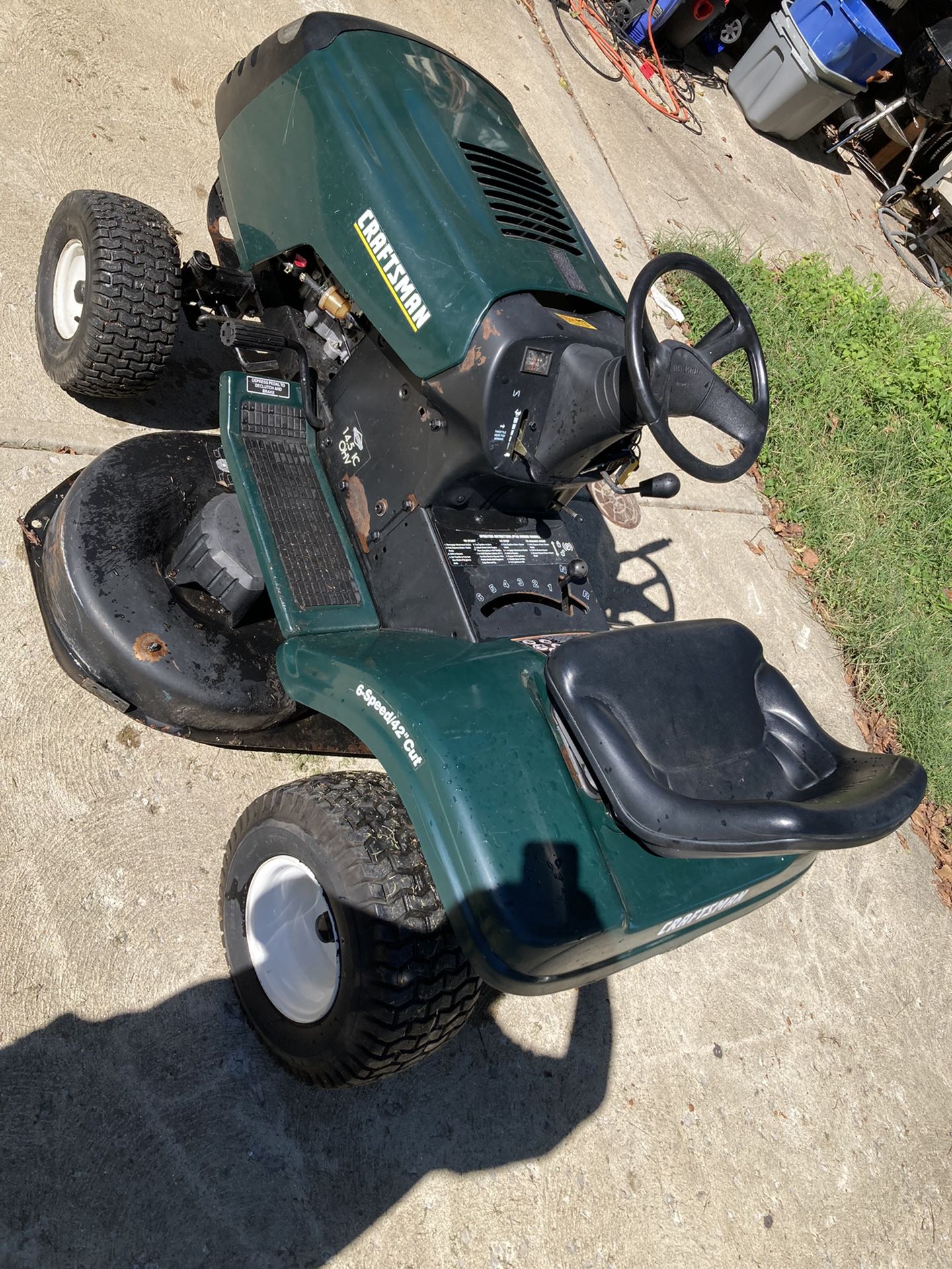 Craftsman Riding Lawnmower Tractor 