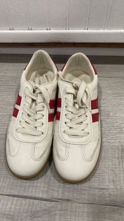 Women adidas shoes size 7 1/2