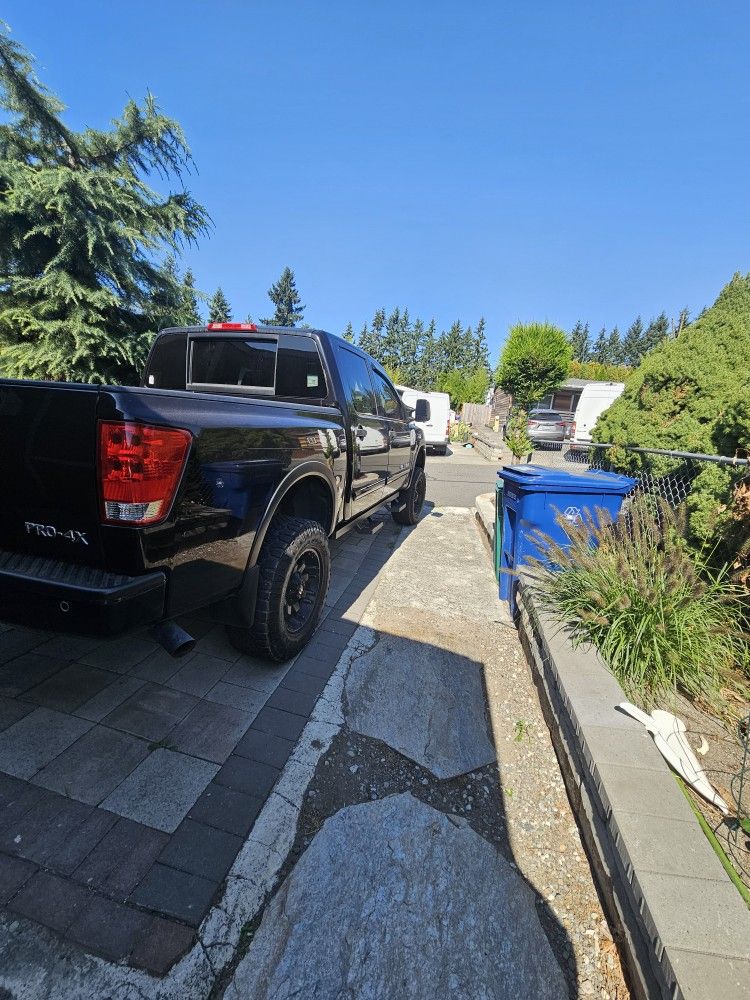 2012 Nissan Titan
