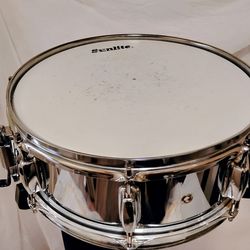 Sunlite chrome-plated snare drum