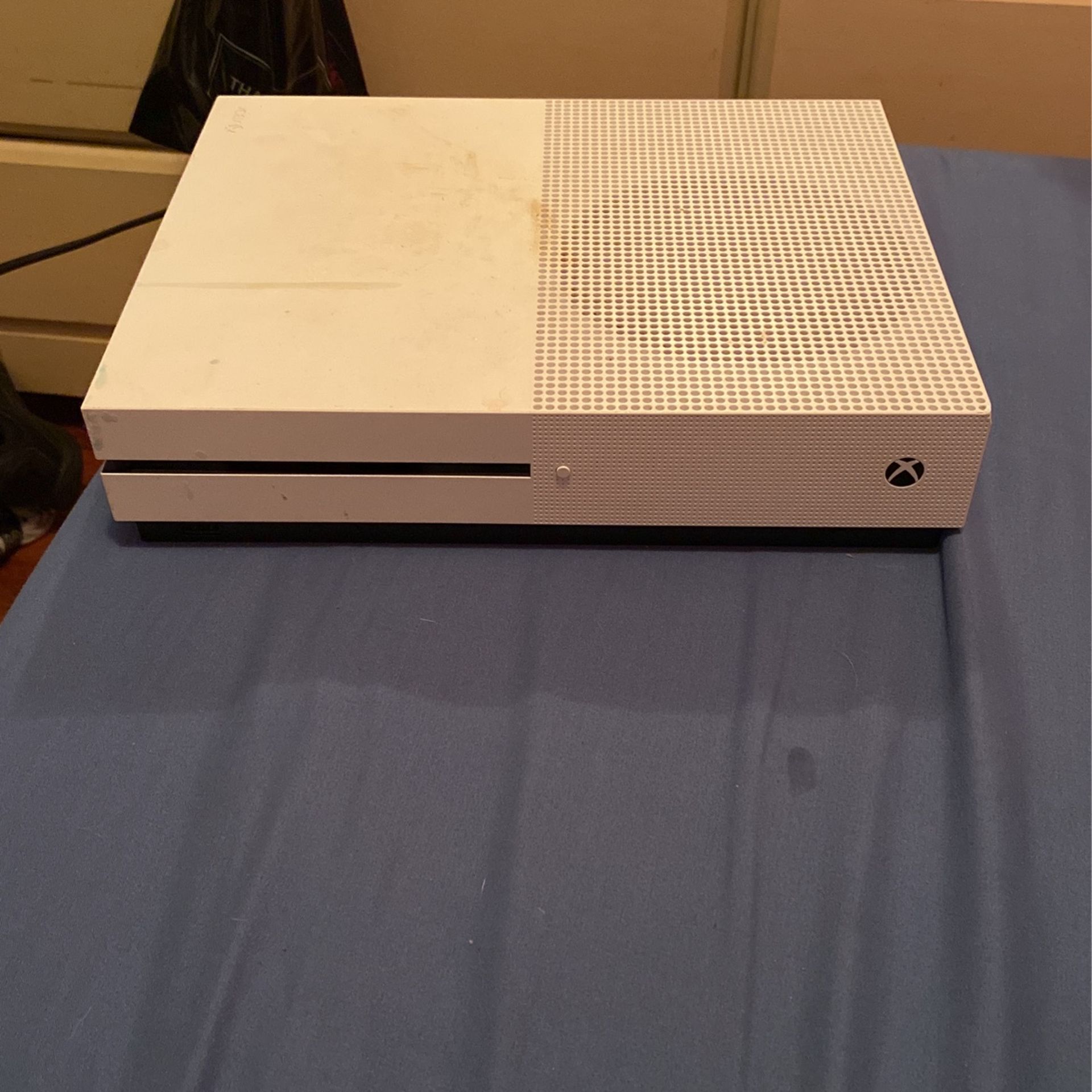 Xbox One S