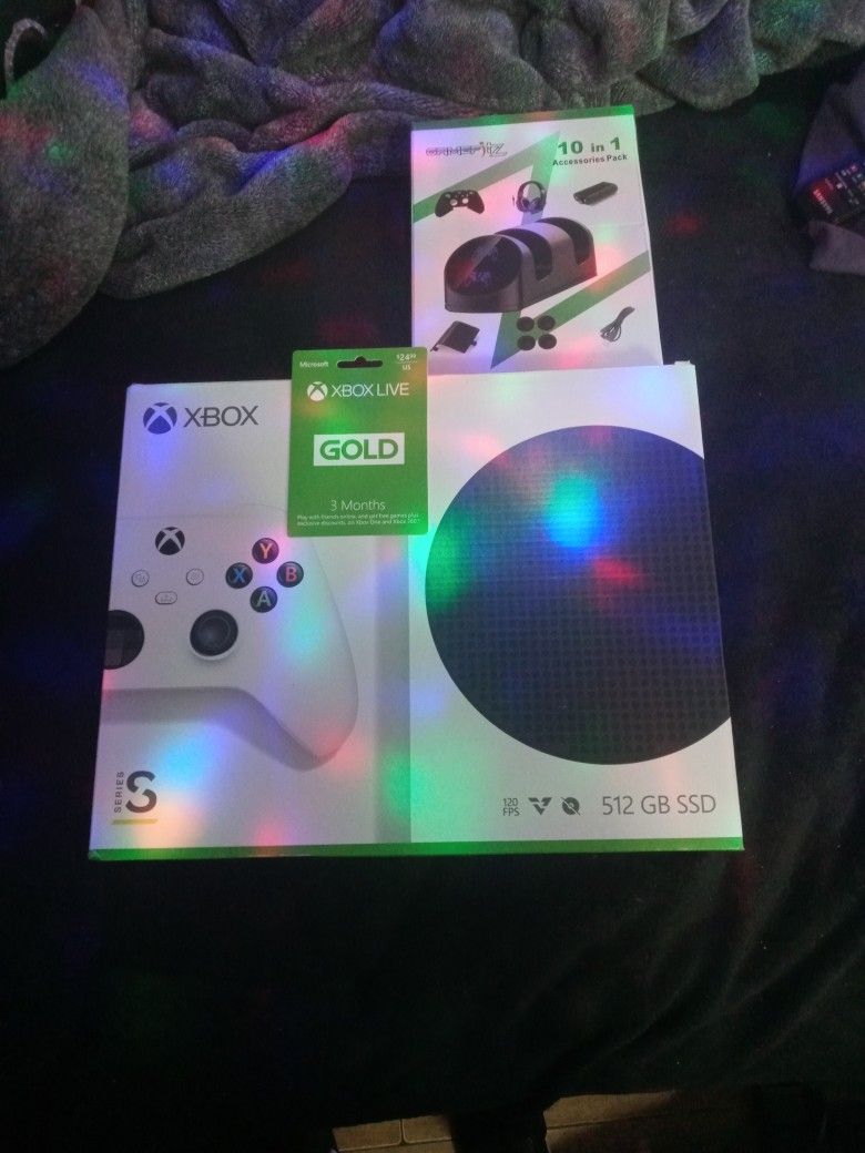 XBOX SERIES Brand New Never Been Hooked Up