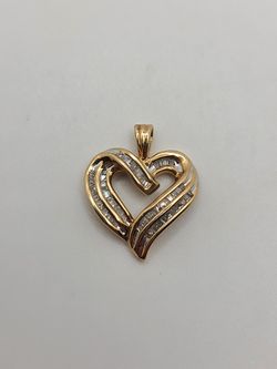 10k gold diamond pendant