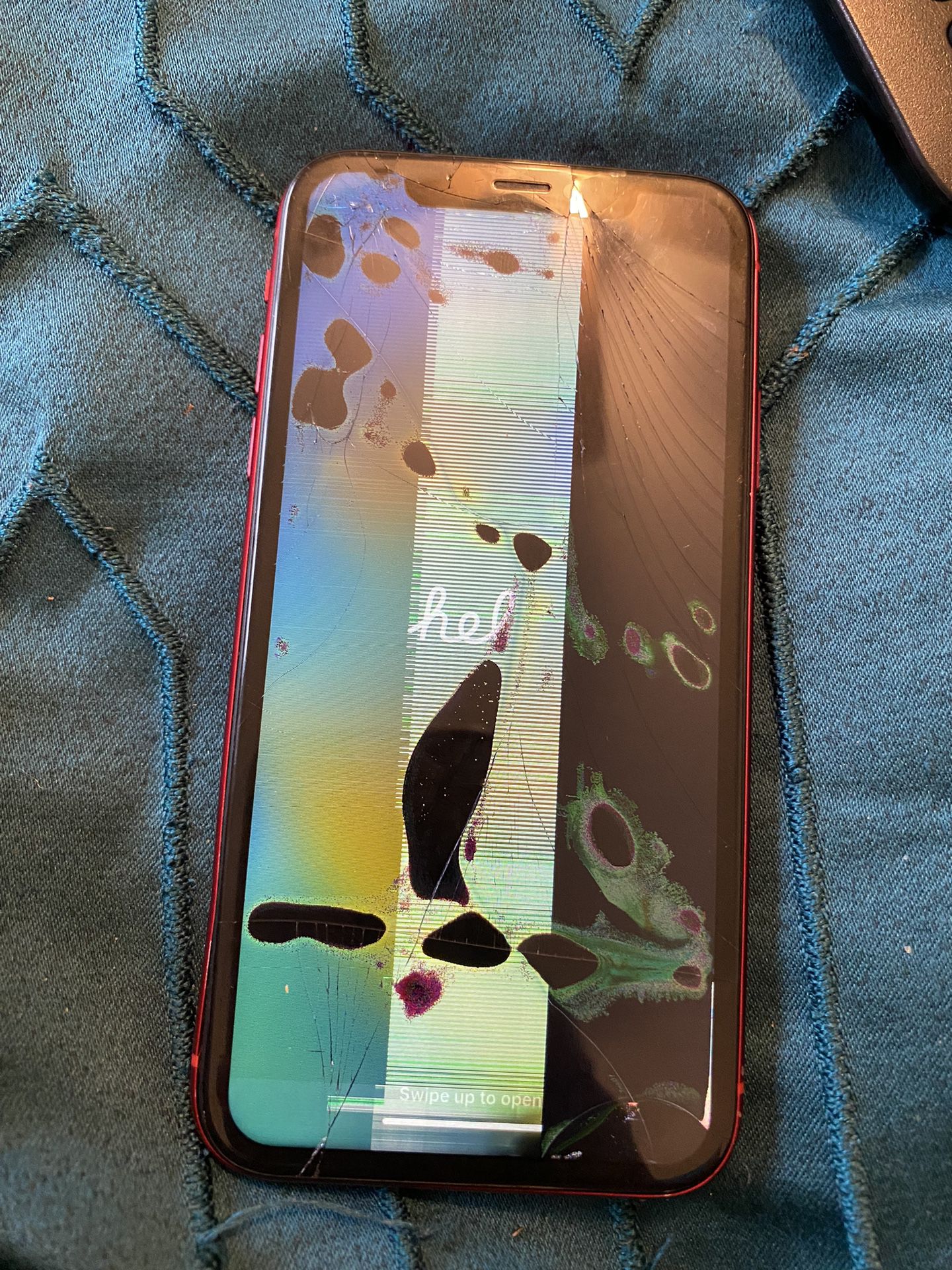 iPhone XR Red Unlocked to any Carrier 