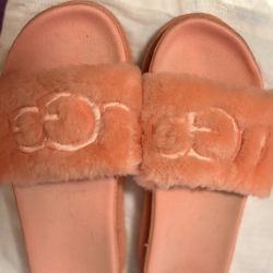 Ugg Slippers - Size 7