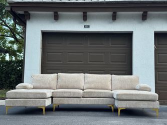 🛋️ Couch/Sofa Sectional - Cream - Delivery Available 🚛