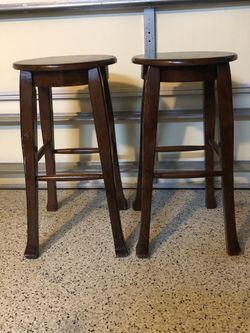 2 Wood Barstool - Good Condition