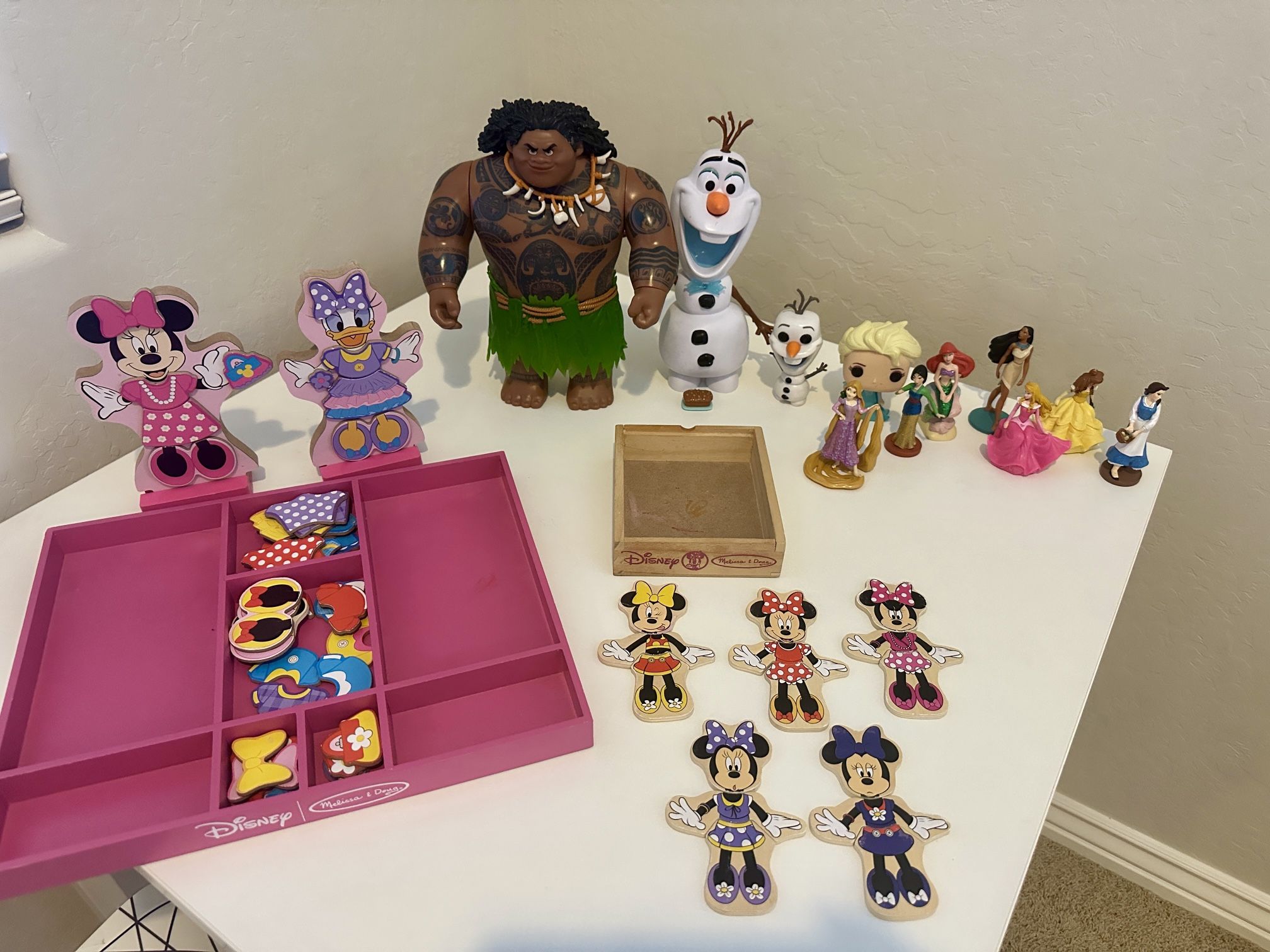 Disney Character Toy Set