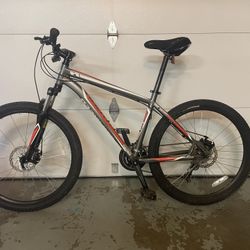 Specialized Hardrock Mountain bike M/17.5 2014-11
