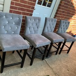 Four Beautiful , Stylish Chairs (22” High From The Floor To The Seat)