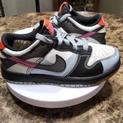 Nike Dunks Low Dance 