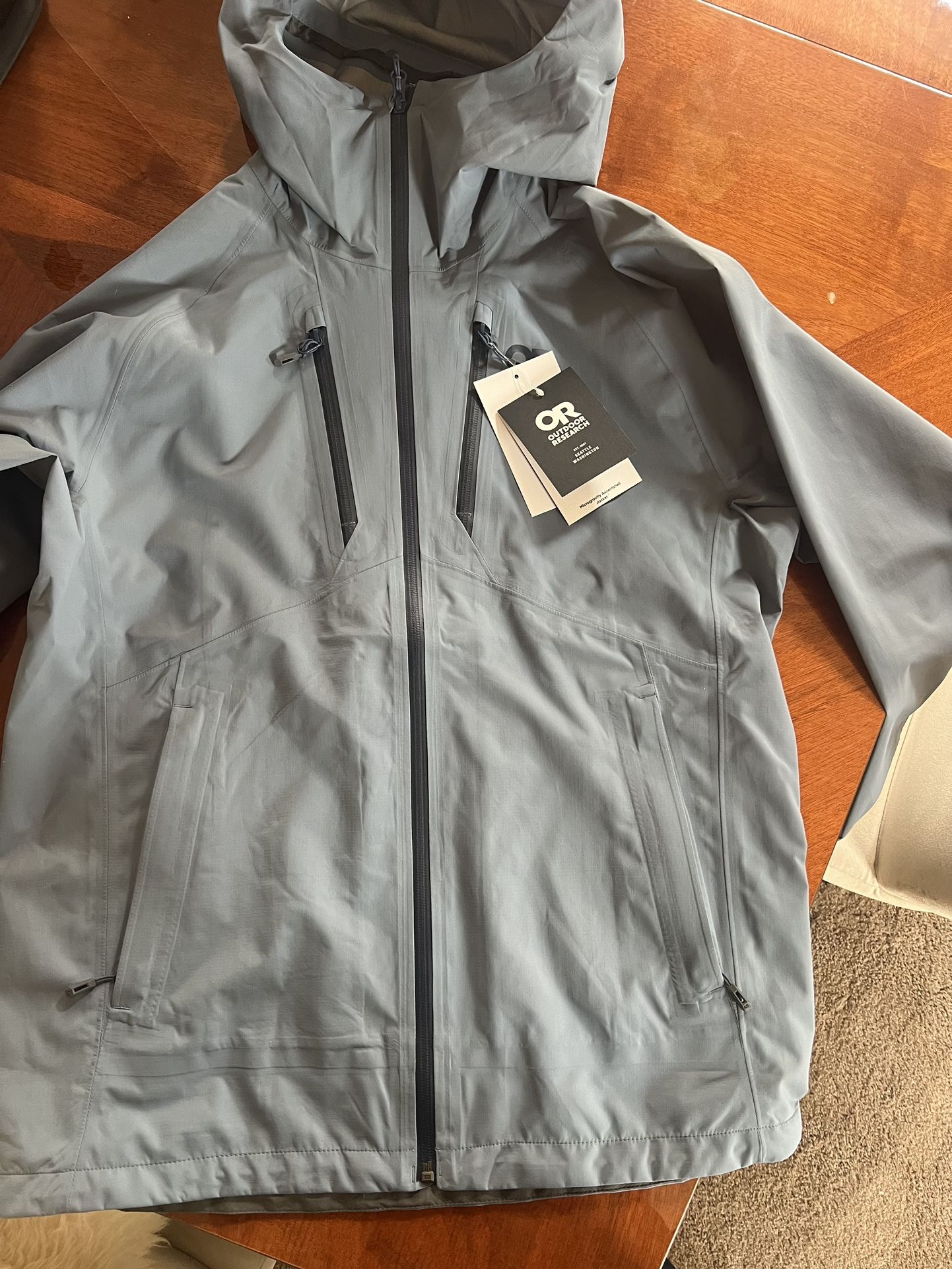 Outdoor Research Performance Rain Jacket L NEW