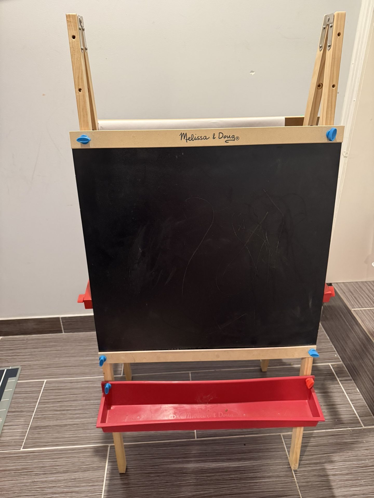 Easel