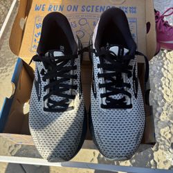 Men’s Brooks 