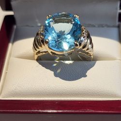 14k yellow gold ring with aquamarine and diamonds