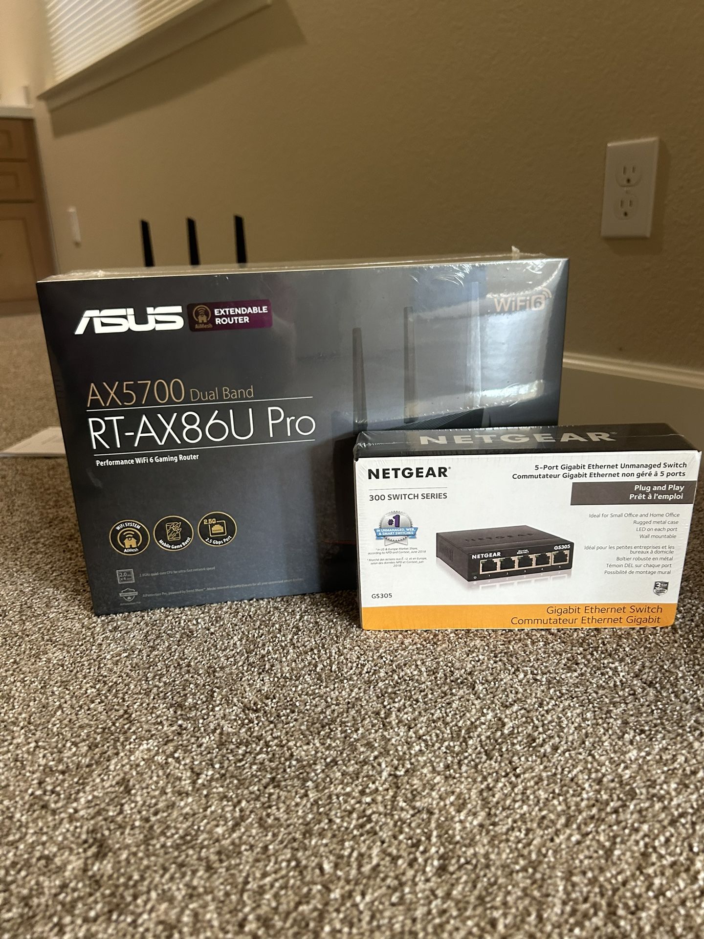 Asus Extendable Router & Netgear Gigabit Ethernet Switch