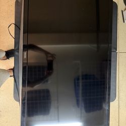 50” TOSHIBA TV