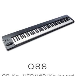 88 Lite Keys USB Keyboard  In Perfect Condition