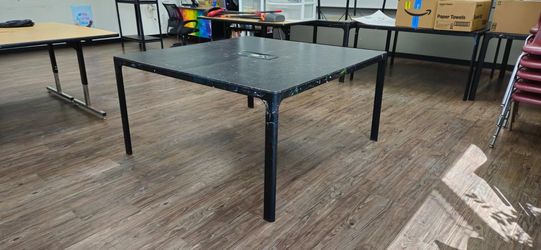 black table