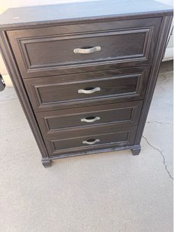 Dresser