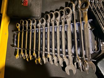 Gear wrench set