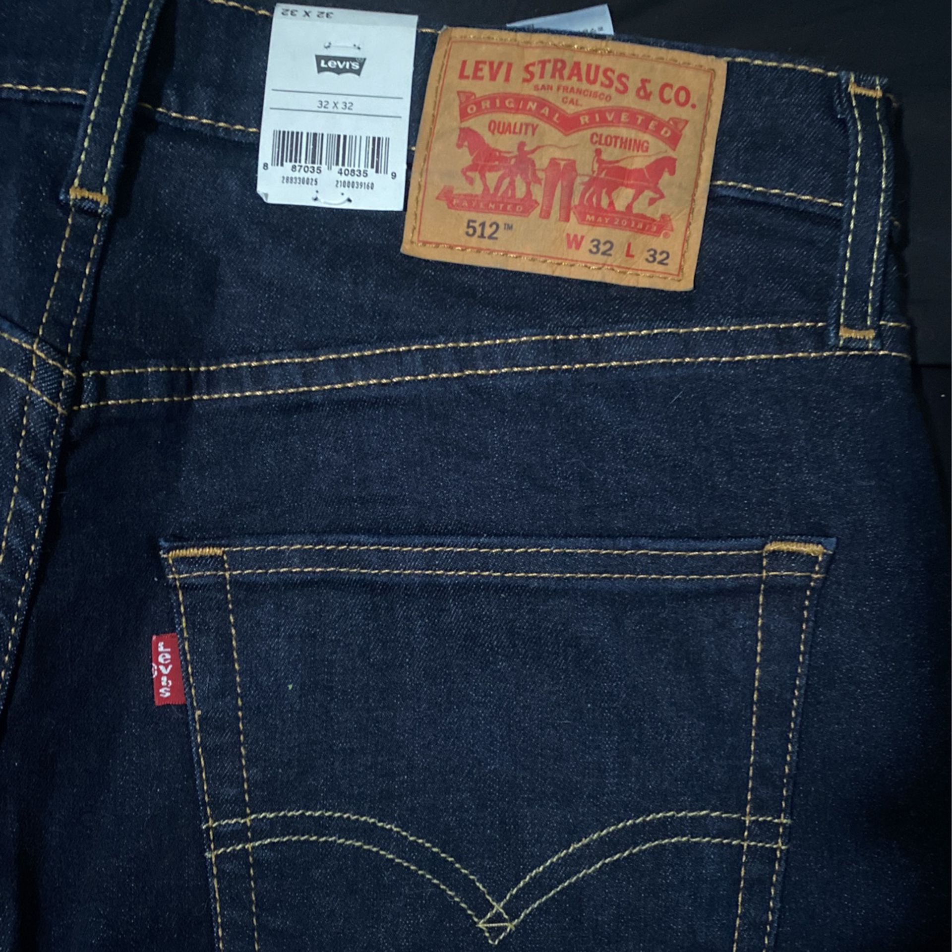 32x32 Levi’s Men’s 512 Slim Taper Jeans
