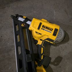 EWALT 20V MAX XR Framing Nailer, Dual Speed, Bare Tool Only (DCN692