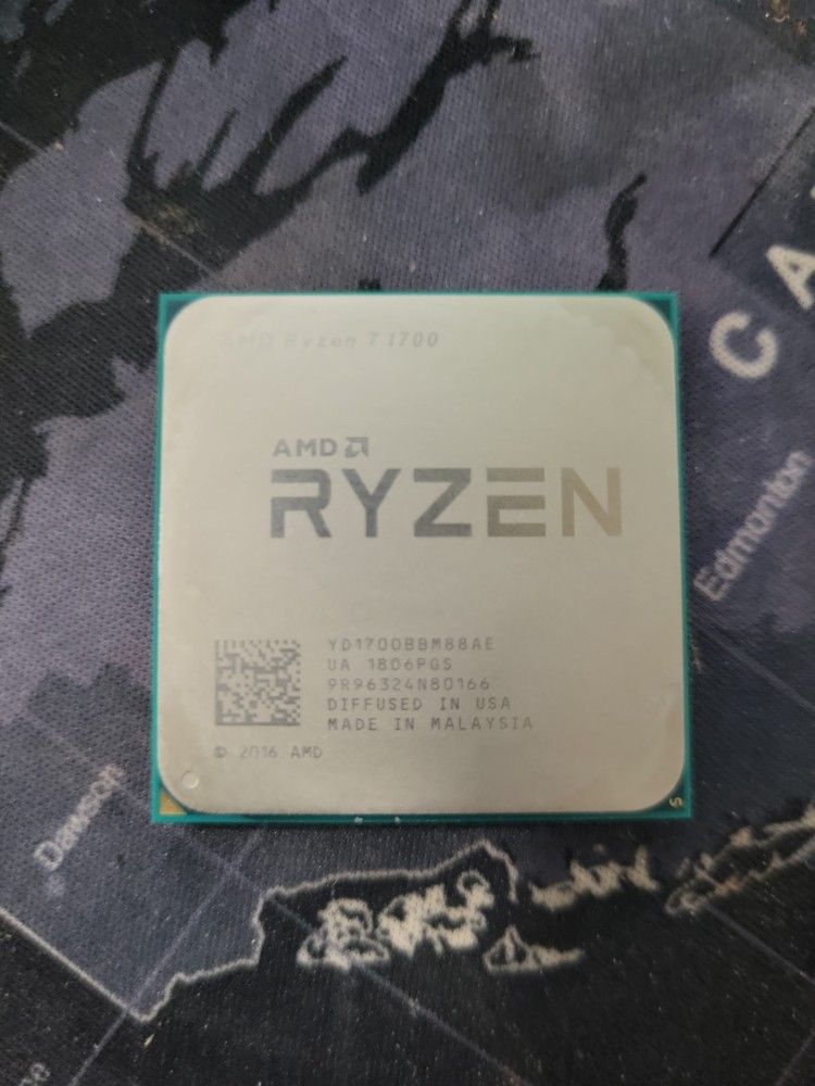 Ryzen 7 1700 Cpu With Wraith Cooler