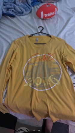 2016 shirt size medium