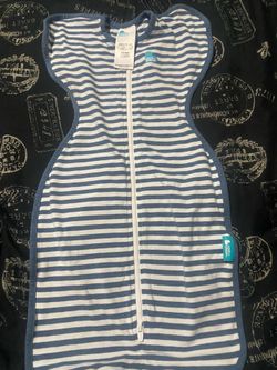 Swaddle love to dream size newborn used
