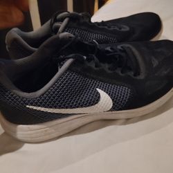 Nike Womens  819302-001 Black Running Shoes Sneakers Size 9.5W