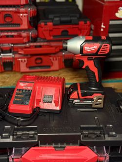 Milwaukee M18 18V Lithium-lon Cordless 1/4 in. Hex Impact Driver