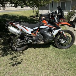 2021 KTM 890 Adventure R