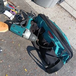 Makita 1/5 Inch Impact Drill 