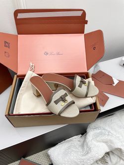 Loro Piana Women’s Heels With Box 2026 New