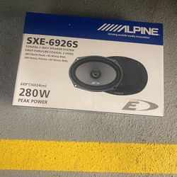 Alpine Type E Cars Speakers 6x9 (Brand New)