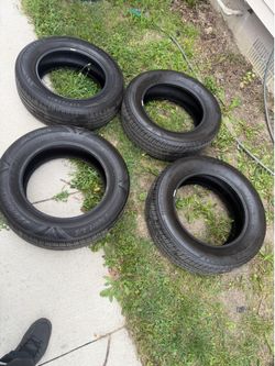 225/65R17 Tires