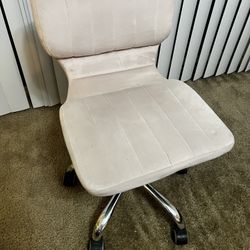 Chair Light Pink 