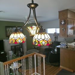 Meyda Lighting 19895 Cabbage Rose Tiffany Chandelier