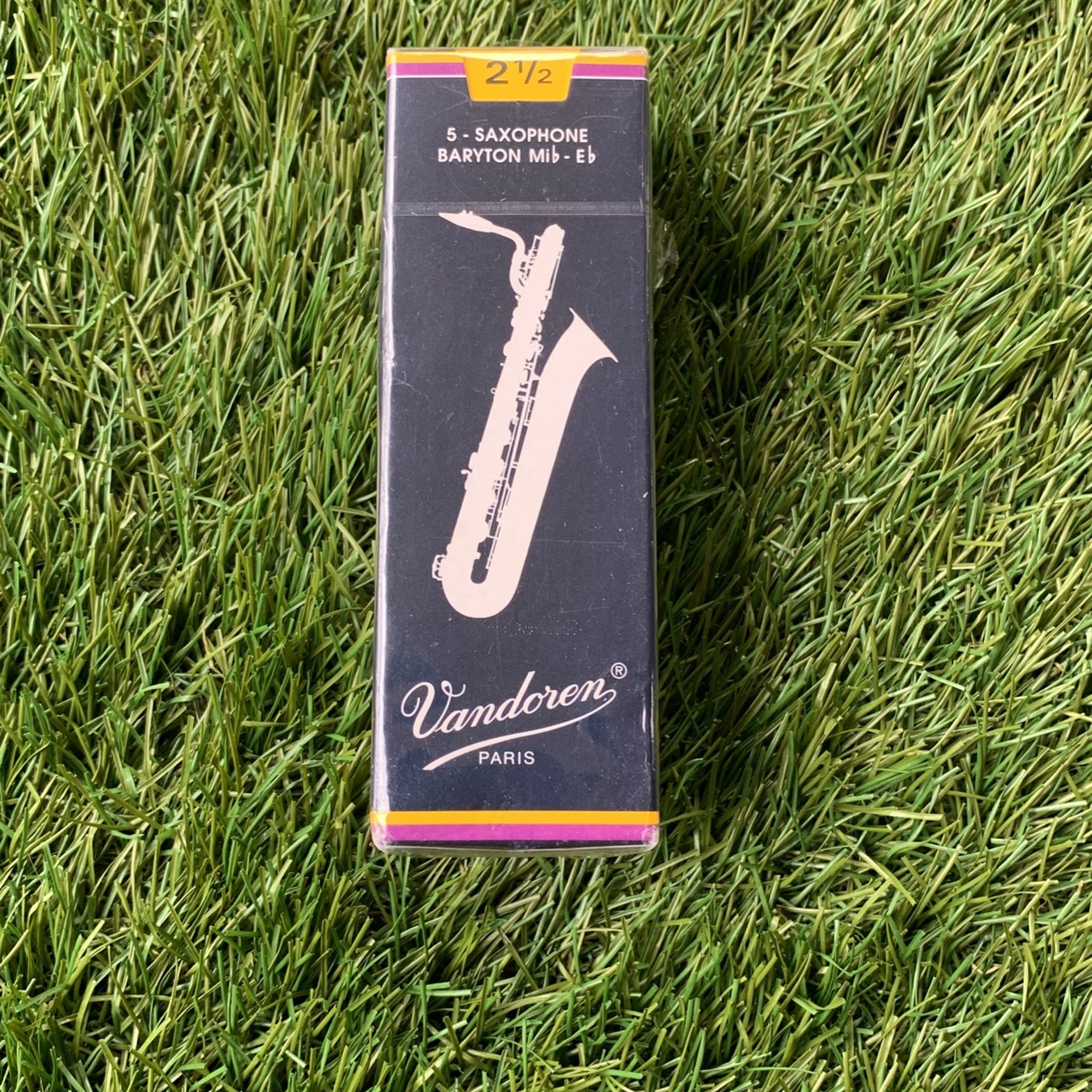 VANDOREN SAXOPHONE BARYTON REEDS  2  1/2 SR2425