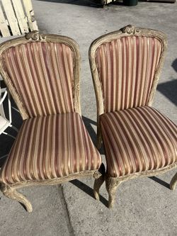 4 Vintage Chairs 