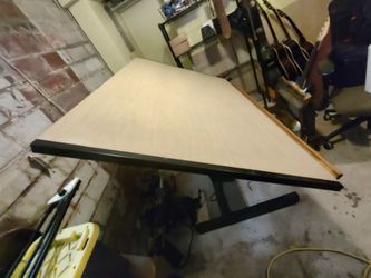 Drafting table