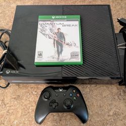 Xbox One console complete tested includes controller and Quantum Break game