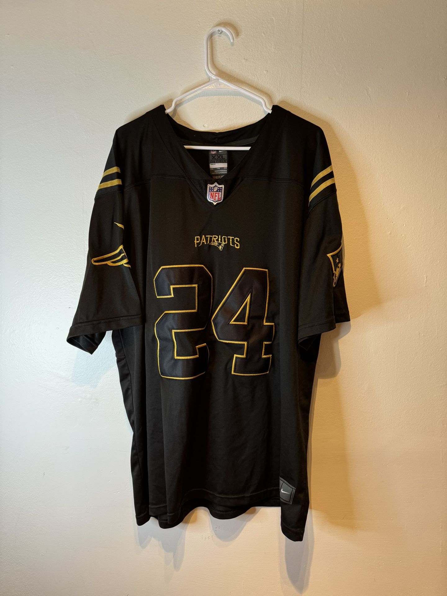 Nike New England Patriots Stephon Gilmore officially licensed NFL Jersey XXL