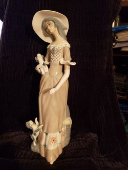 Casades Porcelain Lady With Puppies